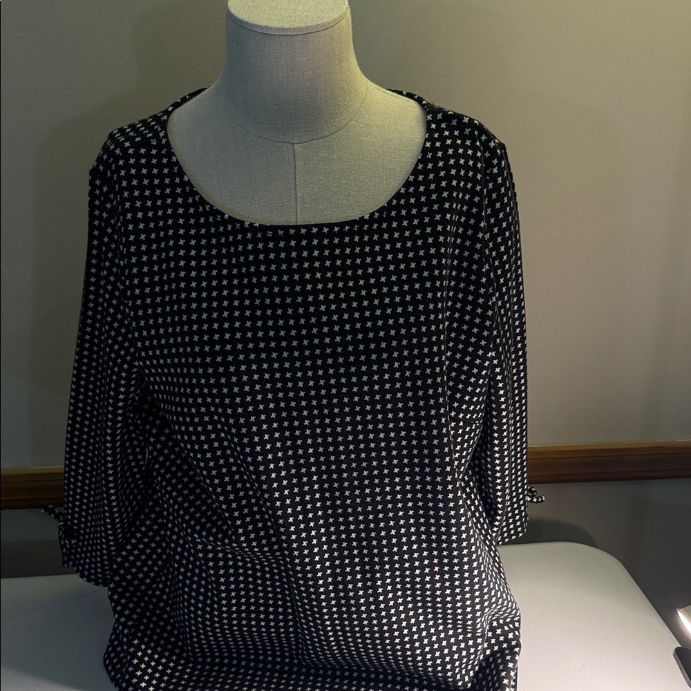 Talbots Black and White Patterned Top